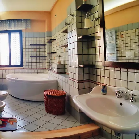 Ampia Doppia Vicino Al Mare Con Bagno Privato E Vasca Idromassaggio * 阿沃拉