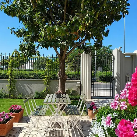 Habitación en casa particular Garden Near Pantanello *